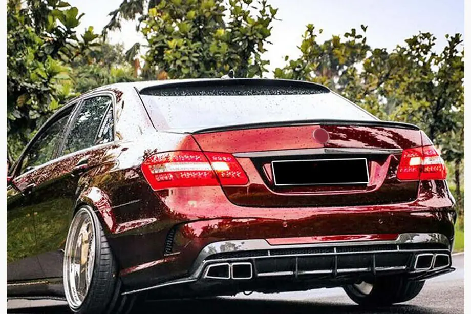 Mercedes E-class W212 2009-2016 Heckspoiler DPT (Schwarz Glanz) Foto 1