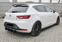 Seat Leon 2013-2020 Heckspoiler DPT V-8 (Schwarz Glanz) Foto 3