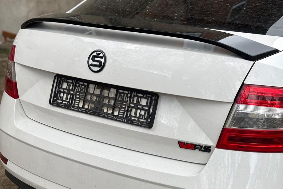 Skoda Octavia III A7 2013-2019 Spoiler DPT V-5 (Schwarz Glanz) Image