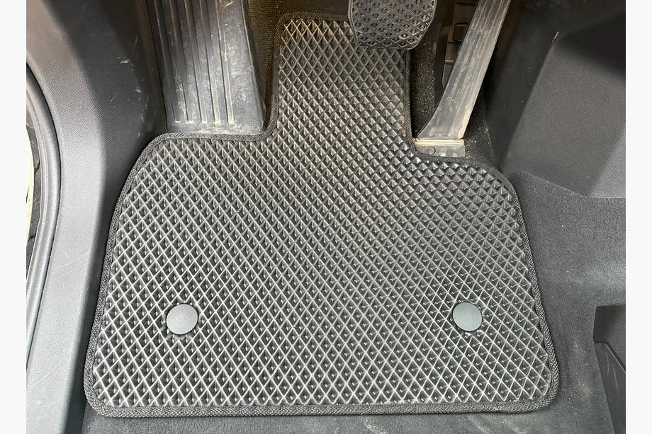 BMW iX (I20) 2022- EVA Fußmatten V-2 (Schwarz) Image
