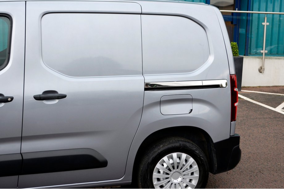 Citroen Berlingo/Multispace 2018- Edelstahl Zierleisten Schiebetür (2 Stk.) Foto 6