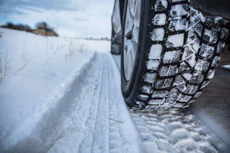Welche Reifen eignen sich besser zum Fahren im Schnee?