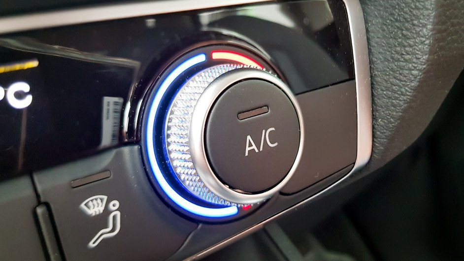 So nutzen Sie die Autoklimaanlage im Winter richtig: nützliche Tipps