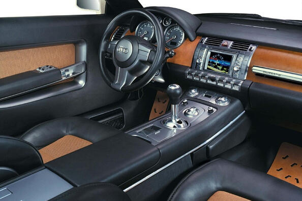 Warum knarrt das Auto in der Kabine? Wir verstehen die Gründe und Lösungen Foto 1