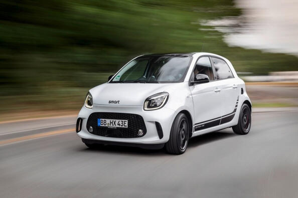 Übersicht über das Stadt-Elektroauto Smart EQ forfour