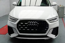 Audi Q3 2019–2025 Frontstoßstange RSQ-Style Foto 11
