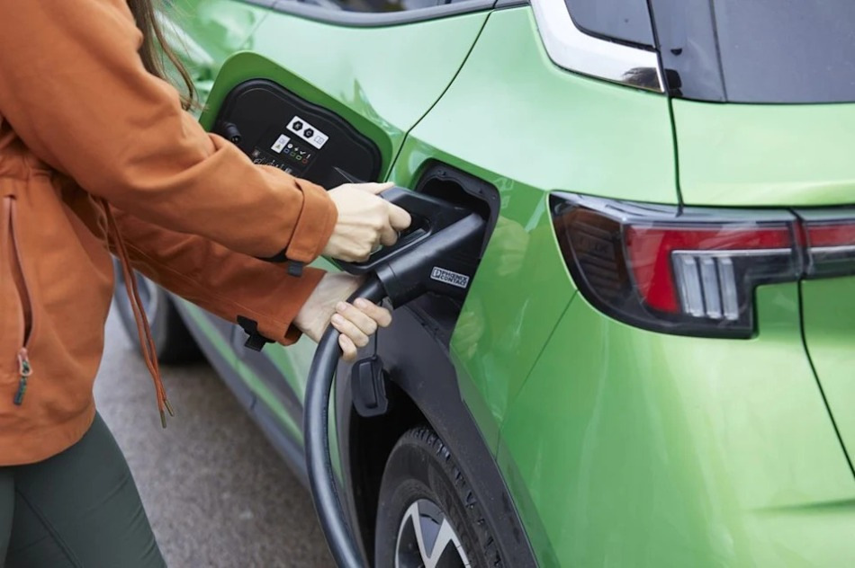 So wählen Sie ein Elektroauto aus: eine vollständige Anleitung