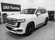 Toyota Land Cruiser 300 2021- Kotflügelverbreiterungen VXR Foto 1