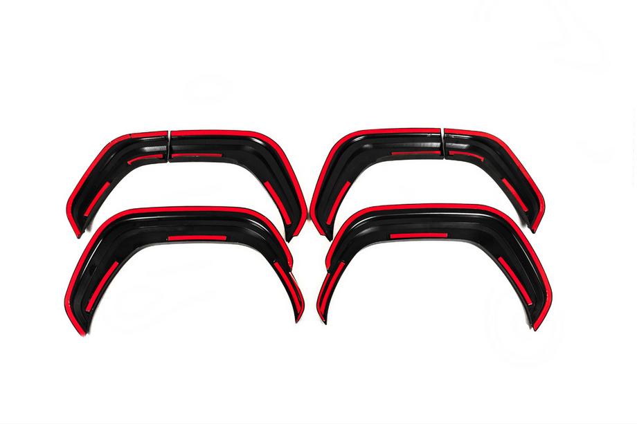 Toyota Land Cruiser 300 2021- Kotflügelverbreiterungen VXR Schwarz Foto 10