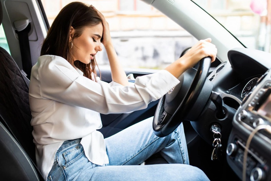 Wie kann man den Lärm im Innenraum eines Autos beseitigen?