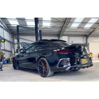 Heckdiffusor mit Endrohren Black (für Coupe Design AMG63) Foto 1