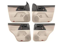 Toyota Land Cruiser 200 2007-2021 Set Facelift-Türverkleidungen (4 Stk) Foto 1