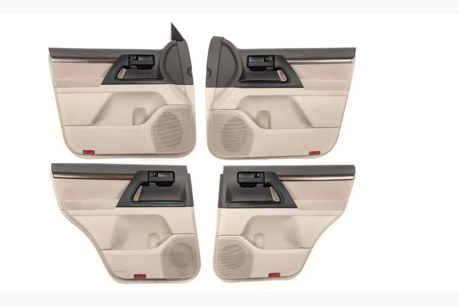 Toyota Land Cruiser 200 2007-2021 Set Facelift-Türverkleidungen (4 Stk) Image