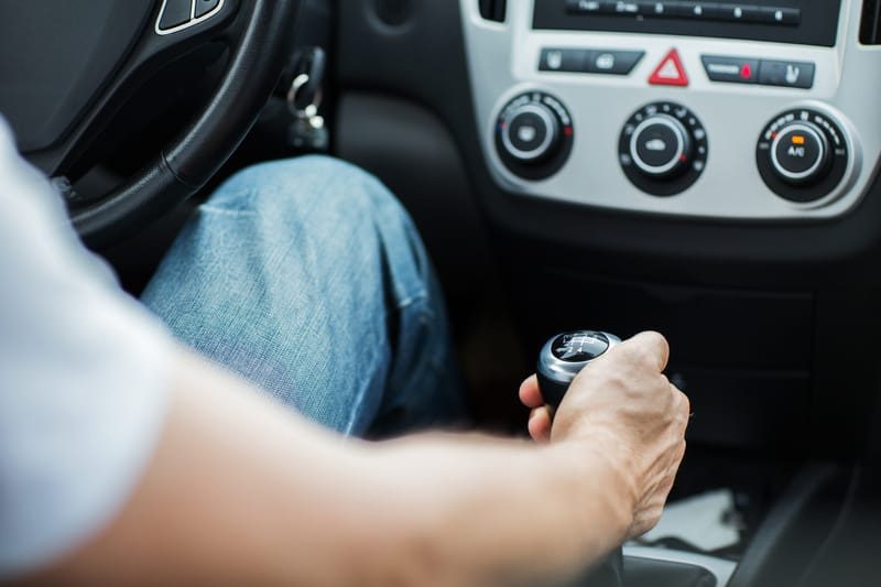 Wie kann man schlechte Fahrgewohnheiten loswerden?