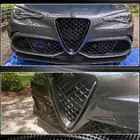 Alfa Romeo Giulia 2016-2022 Grillabdeckung (für Sport/Quadrifoglio) Foto 5