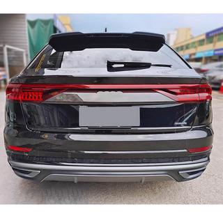 Carbon Abdeckung über dem Kennzeichen (2019-2022) Audi Q8 2018- Foto 2