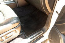 Toyota Land Cruiser 200 2007-2021 Textil Fußmatten Premium V-2 (2012-2021, Schwarz) Foto 2