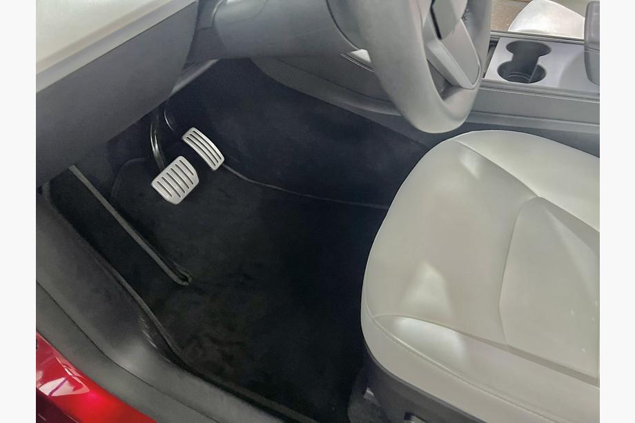 Tesla Model Y 2020- Textil-Fußmatten Premium (2020-2024, Schwarz) Foto 1