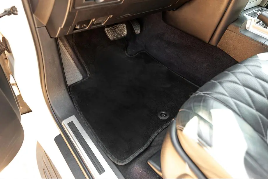 Toyota Land Cruiser 200 2007-2021 Textil Fußmatten Classic V-2 (2012-2021, Schwarz) Image