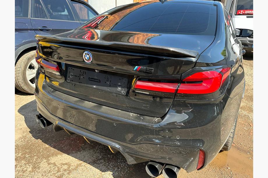 BMW 5er G30/G31 2017–2023 Spoiler V2 (für G30/F90, Carbon) Image