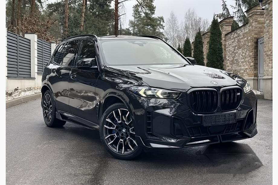BMW X5 G05 2019–2026 Schwelleraufsätze V3 (Schwarz Glanz) Image