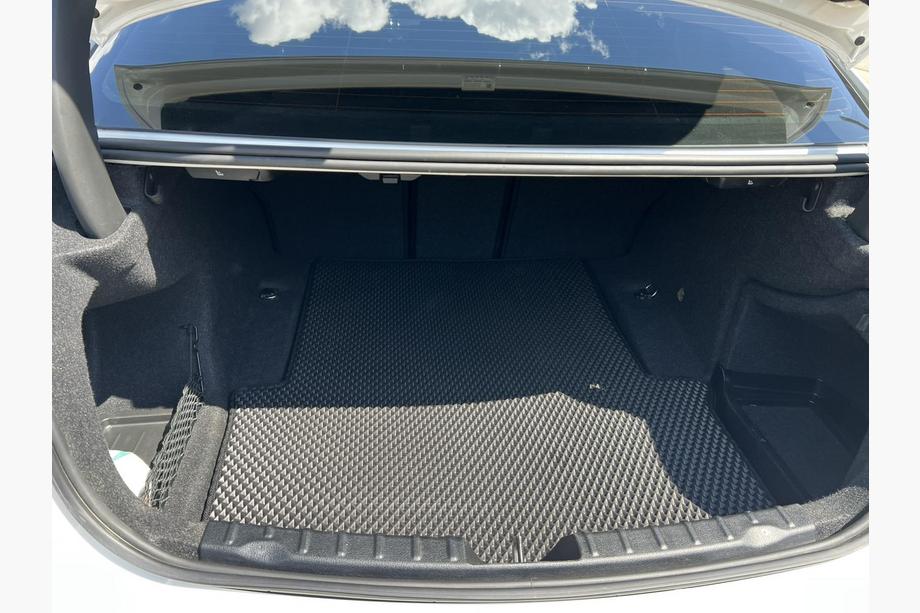BMW 3 Series F30/F31 2012-2019 Kofferraumwanne EVA (für F30, Allrad, Schwarz) Foto 1