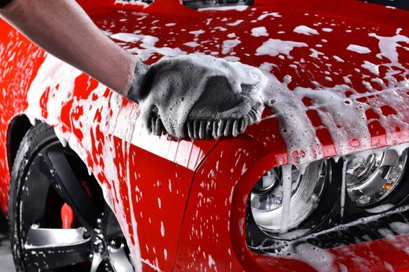 So wählen Sie ein Autoshampoo für die Handwäsche: Tipps und Empfehlungen Foto 1