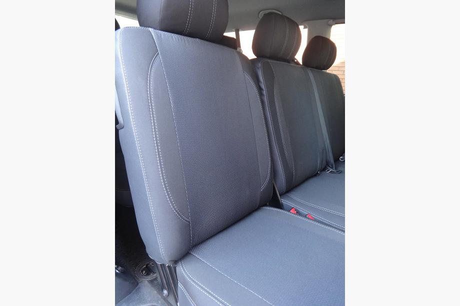 Volkswagen T5 Transporter 2003-2010 Autositzbezüge (Kunstleder↗Stoff, Premium) Komplettset Innenraum ↗ Vordersitze (1↗1) Foto 6