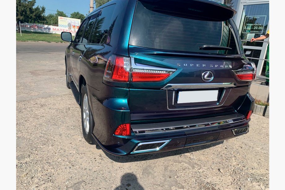 Lexus LX570/450d 2008-2022 Heckdiffusor TRD (2016-2022) Image