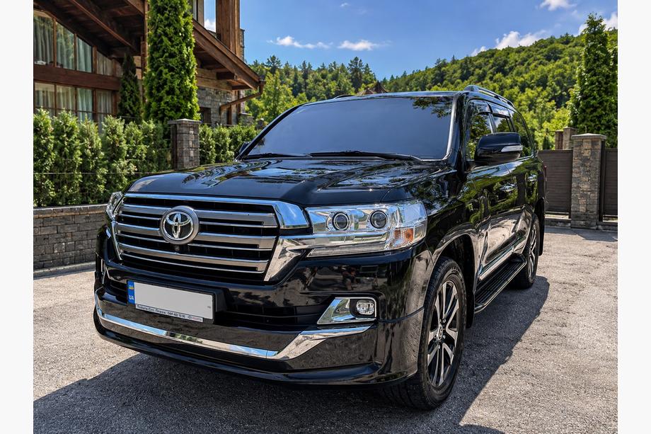 Toyota Land Cruiser 200 2007-2021 Frontlippe 2016↗ (Executive 2019) Schwarz Foto 3