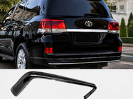 Toyota Land Cruiser 200 2007-2021 Heckblende mit Chrom 2016↗ (Executive 2019/2021) Schwarz Foto 1