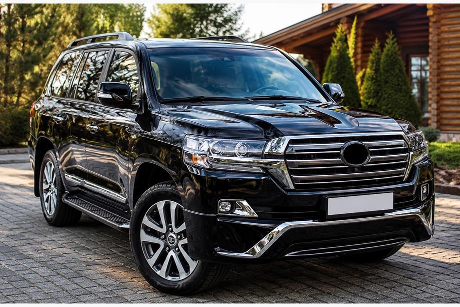 Toyota Land Cruiser 200 2007-2021 Frontlippe 2016↗ (Executive 2016) Schwarz Foto 7