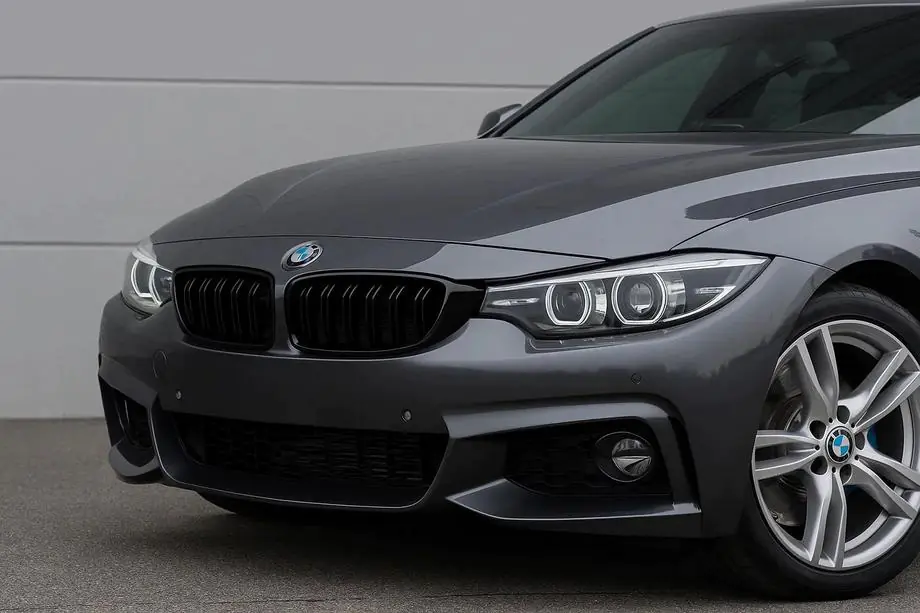 BMW 3 Series F30/F31 2012-2019 M-Look Nieren (für F80 M3, Schwarz Glanz) Foto 1