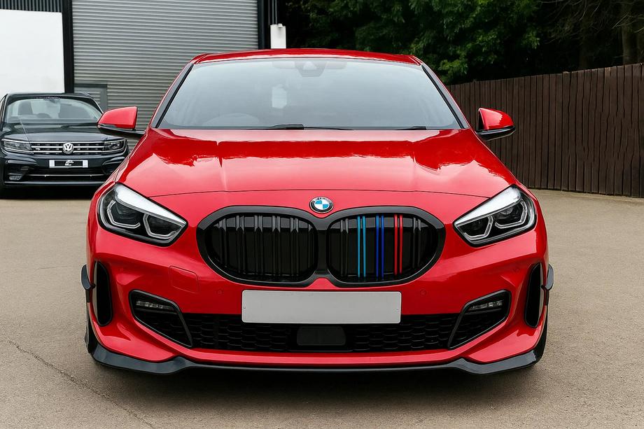 BMW 1 Series F40 2019-2024 Nieren M-Look (M-Color) Image