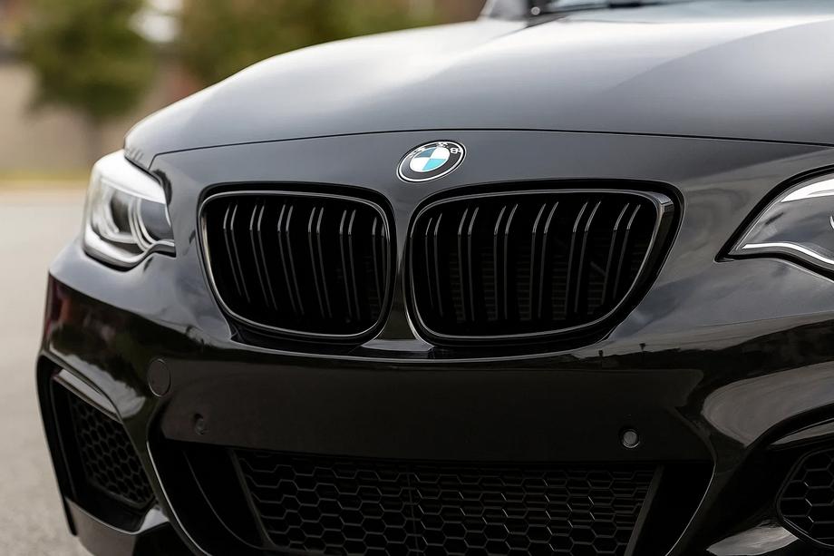 BMW 2 Series F22/F23 2014-2021 Nieren M-Look (Schwarz Glanz) Image