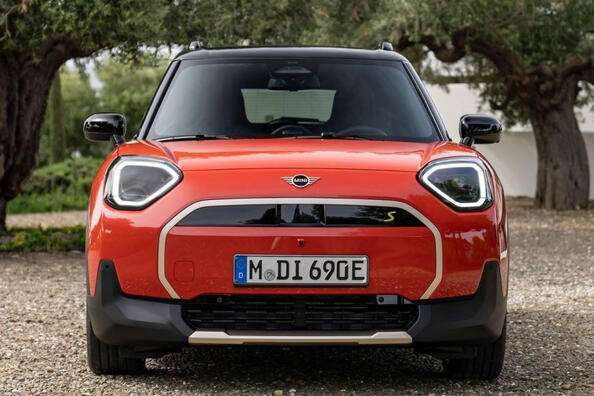 Testbericht zum elektrischen Crossover MINI Aceman