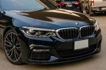 BMW 5er G30/G31 2017–2023 Nieren M-Look (2017-2020, Schwarz Glanz mit Chrom Rahmen) Foto 1