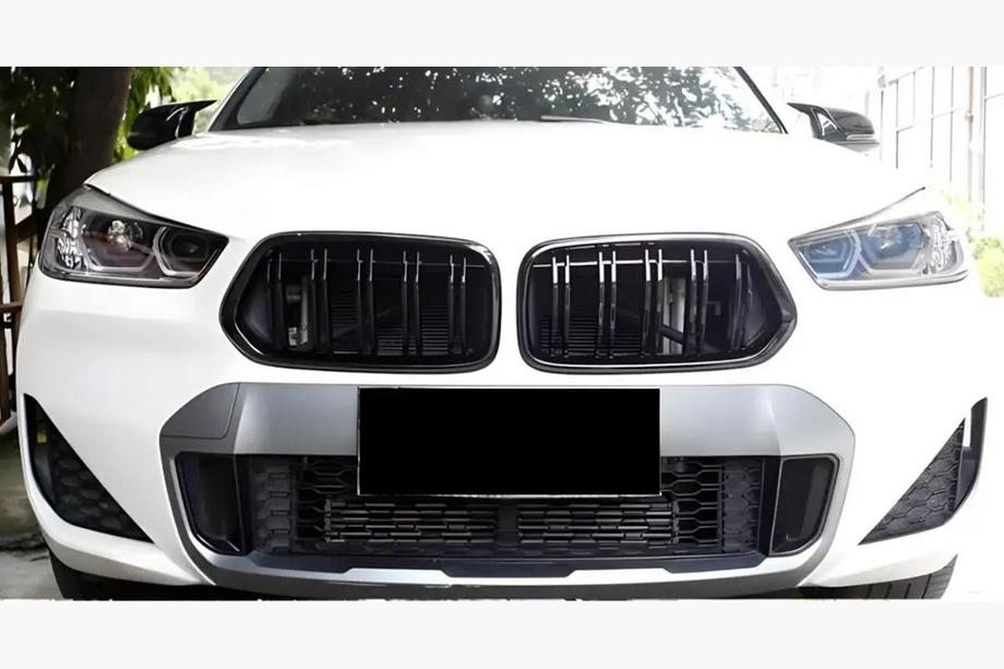 BMW X2 F39 2018-2023 Nieren M-Look (Schwarz Glanz) Image