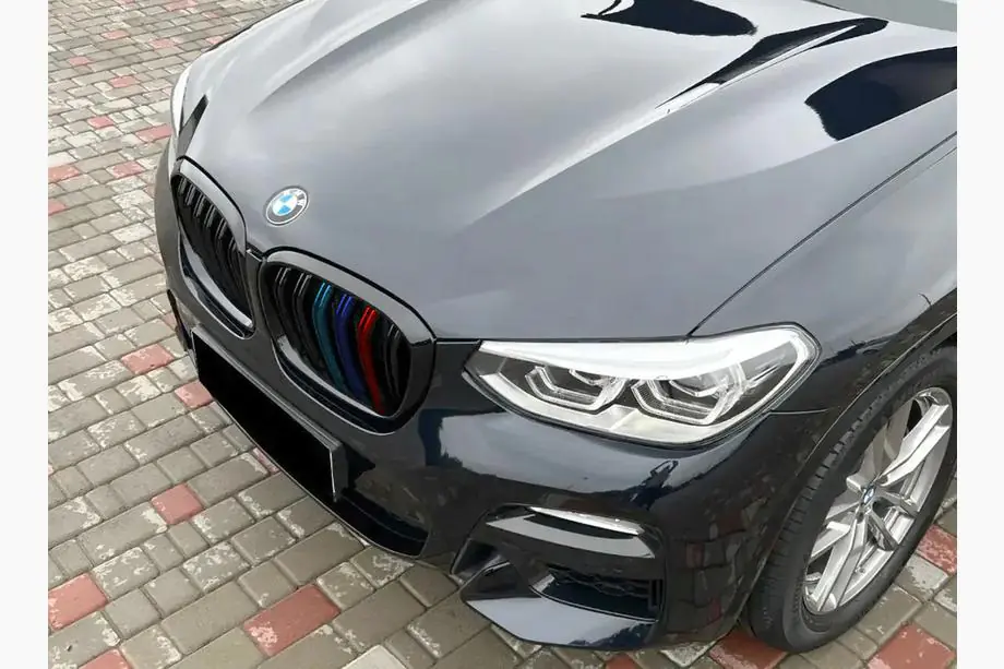 BMW X4 G02 2018- Nieren M-Look (2018-2021, M-Color) Image