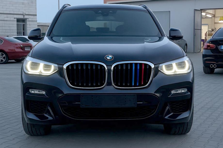 BMW X3 G01 2018- Nieren 1 Bar (2018-2021, M-Color mit Chromrahmen) Image