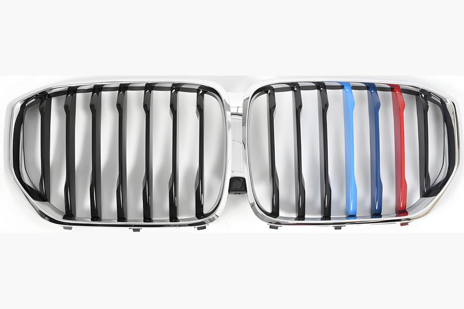 BMW X5 G05 2019–2026 Nieren 1 Bar (2019-2022, M-Color mit Chromrahmen) Foto 2