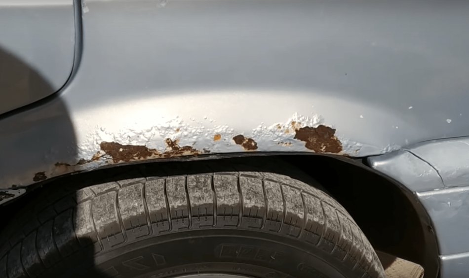 Wie gefährlich sind „Pilze“ an der Karosserie eines Autos?