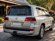 Toyota Land Cruiser 200 2007-2021 Heckschürze ohne Chrom 2016↗ (Executive 2019/2021, für Anhängerkupplung) Weiß Foto 2