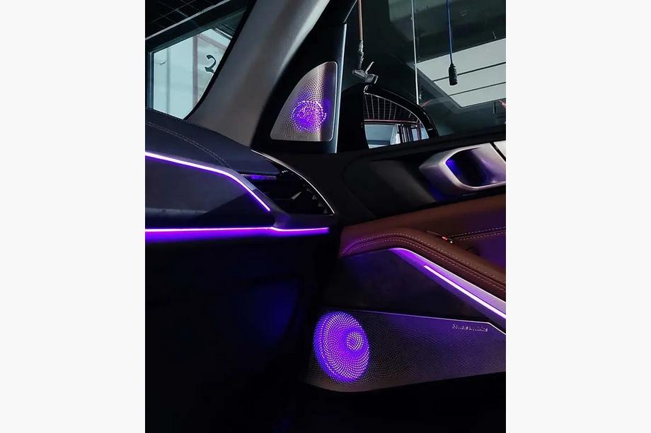 BMW X7 G07 2019- Set Zierleisten mit Beleuchtung Bowers&Wilkins Foto 5