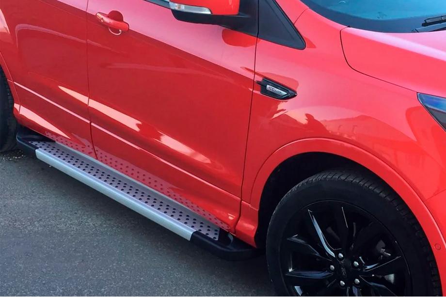 Ford Kuga/Escape 2013-2019 Trittbretter Allmond Grey (2 Stk, Alu) Mit Zierleisten an den Türen Foto 5