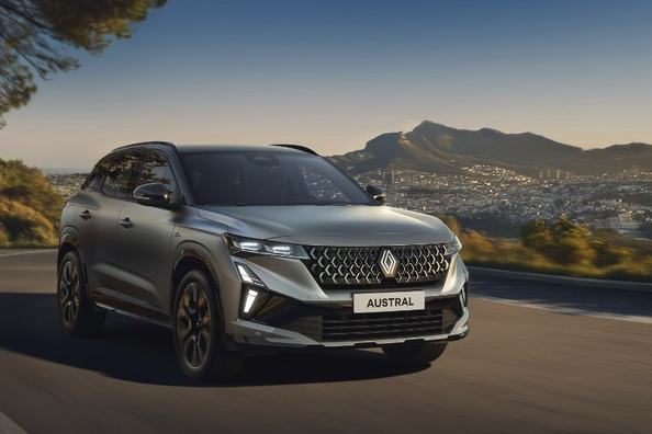 Renault Austral 2025 im Test: ein aktualisierter Crossover mit französischem Charme
