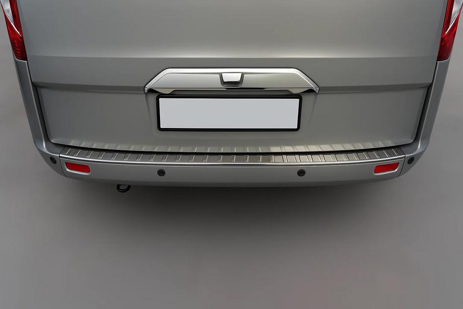 Ford Custom 2013-2022 Chromleiste über dem Kennzeichen (für Kamera, Edelstahl) Image