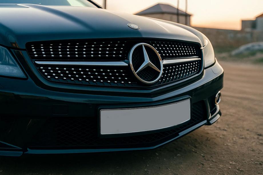 Mercedes SL R230 2001-2011 Frontgrill Diamond Black (2008-2011) Image