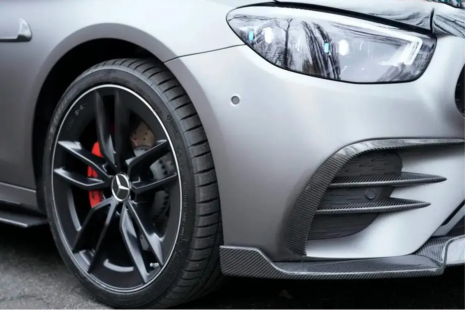 Mercedes E-class W213 2016-2023 Frontstoßstangen Lippe Aufsatz (für AMG-Line 2020-2023, Carbon) Foto 11