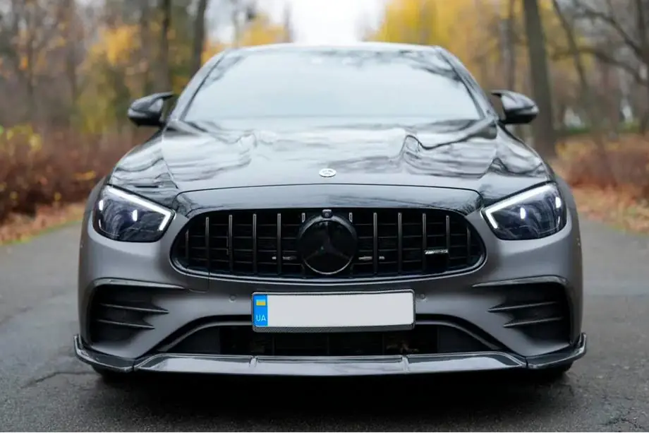 Mercedes E-class W213 2016-2023 Frontstoßstangen Lippe Aufsatz (für AMG-Line 2020-2023, Carbon) Foto 1